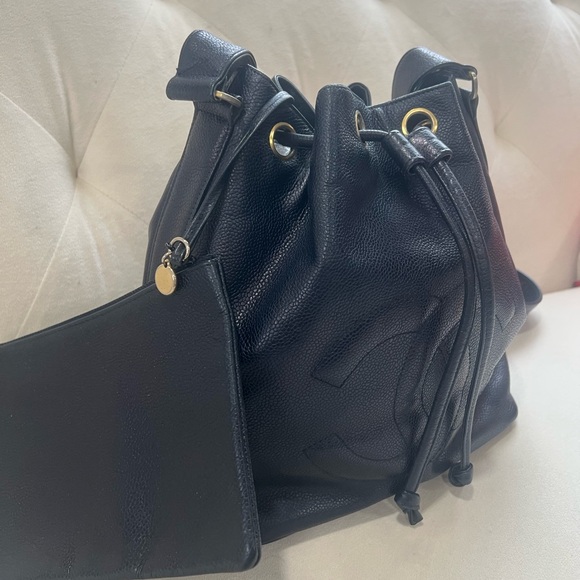 Vintage Chanel Caviar Navy Blue 24k Gold plated hardware Drawstring Bucket Bag - Picture 5 of 14